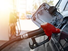 خبر مهم برای رانندگان تاکسی‌های اینترنتی؛ سهمیه مازاد سوخت تصویب شد/ رانندگان اسنپ چقدر سهمیه میگیرند؟